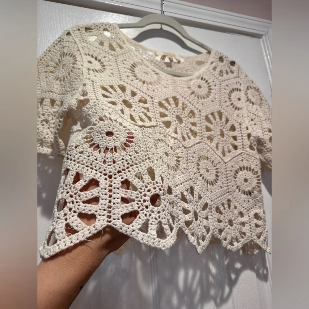 Ivory Crochet Crop Top - Large